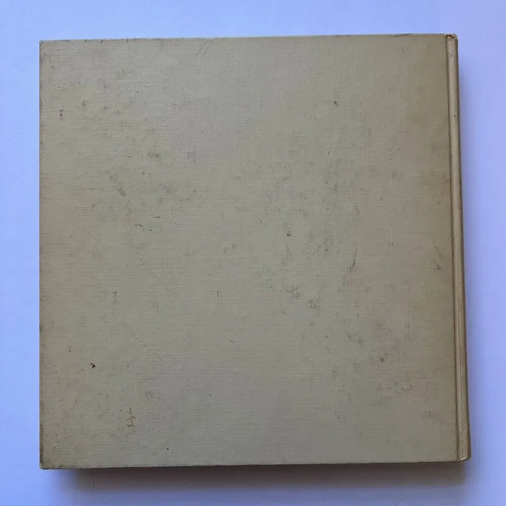 Vintage Amana Radarange Microwave Oven Cook Book 1975 First Edition Hardcover